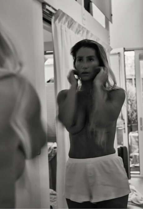 sexting free onlyfans free nude galleries