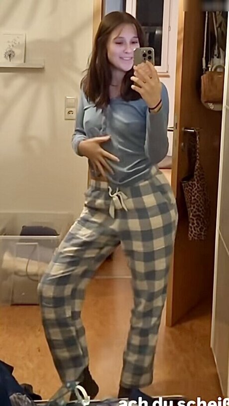 feet tease onlyfans free sex pic