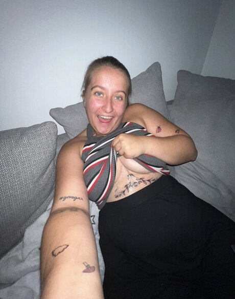 endlich zufrieden model top pictures