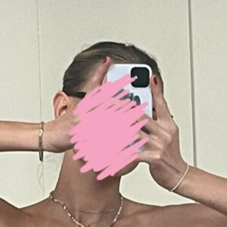 Queenjulietx naked model pics