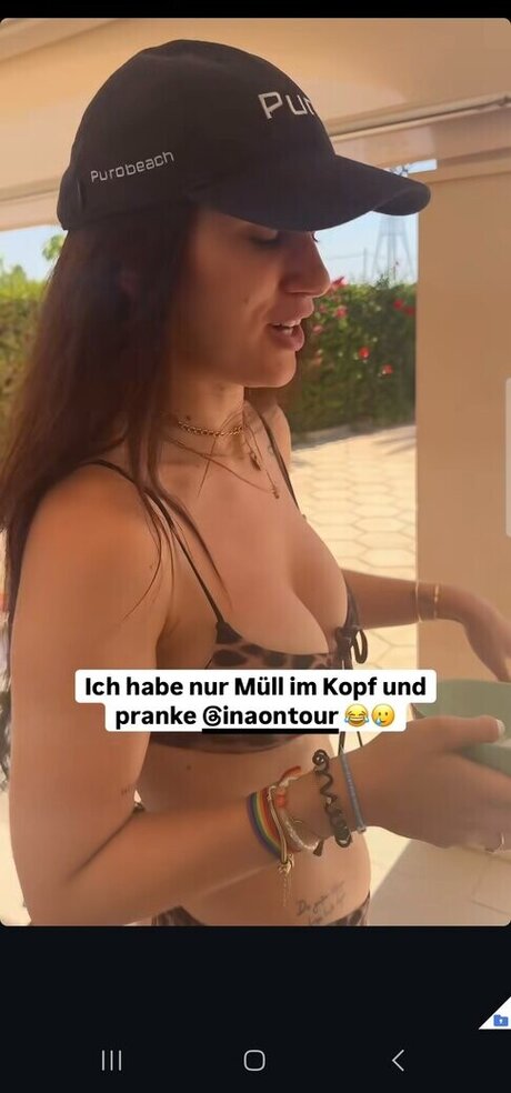 college girl onlyfans naked photo