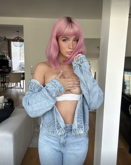 Julia R mmelt adult actress pictures