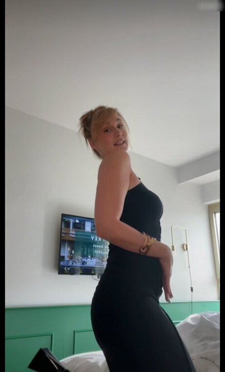 blonde secretary onlyfans free xxx pics