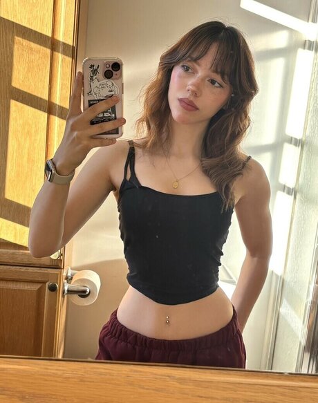 finseaa nude pornstar img