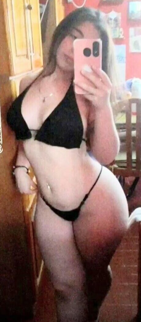 nahii carceres sexy star pic