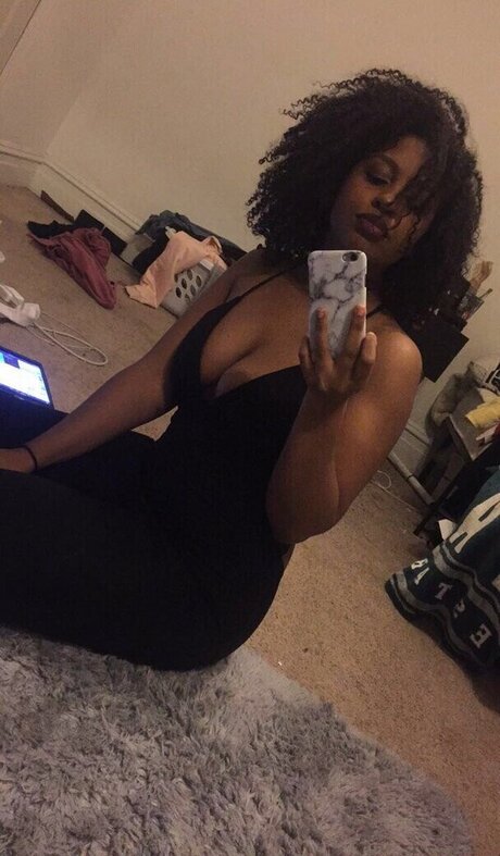 Juicy Couture star art pictures