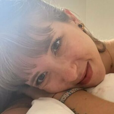 pau peach pornstar beautiful image