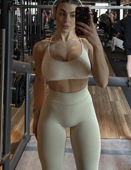 naked milf onlyfans hot naked img