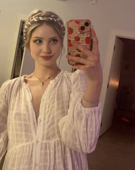 Ambieanne hot star photos