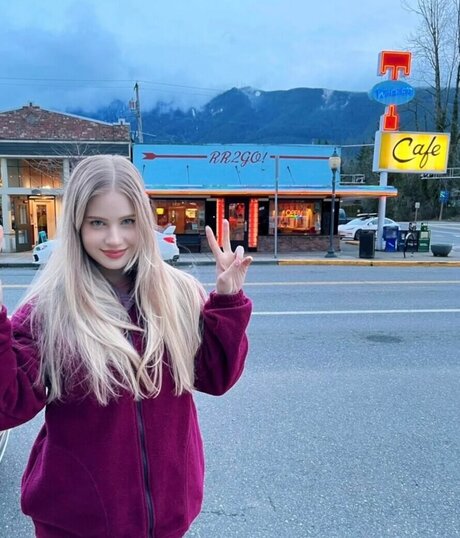 Ambieanne adult actress archive