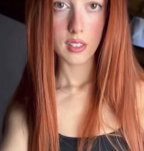 Red Fox Evelyn pornstar free pics