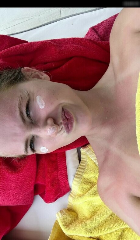 Zoe Kaeppele nice star photo