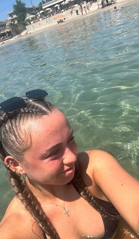 Olivia Alex erotic actress galleries