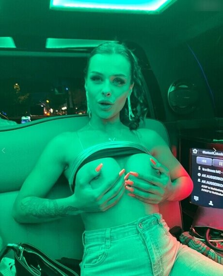 gloryhole wife onlyfans free porn photos