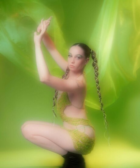 Biig Piig model nice photo