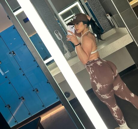 Karen Cantu star erotic image