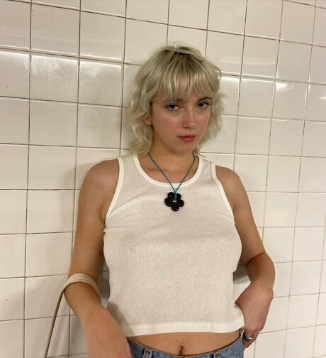 Girlpuppy star xxx image