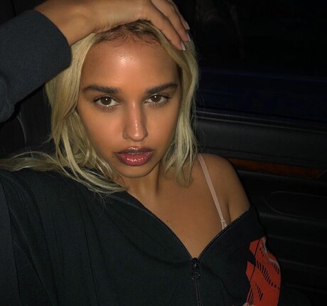 Tommy Genesis star sex pictures