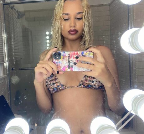 Tommy Genesis star hd gallery