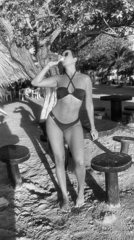 Jenny Neira pornstar hot gallery