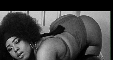 LadyAsserella star hot img