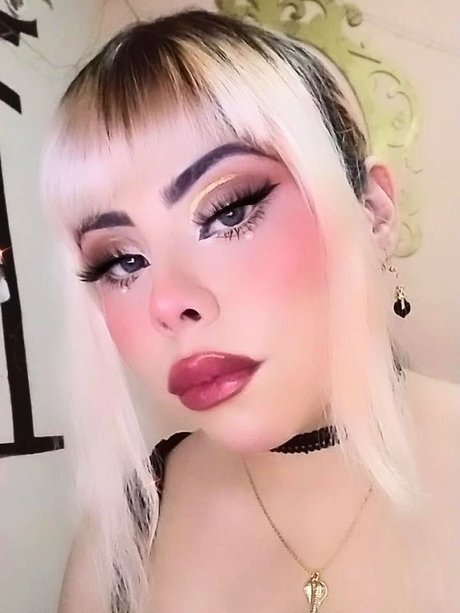 Labiuri high quality pornstar images