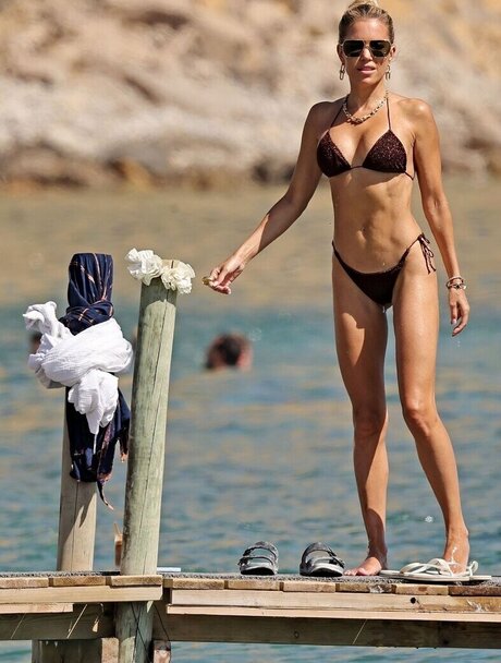 pov teen onlyfans beautiful gallery