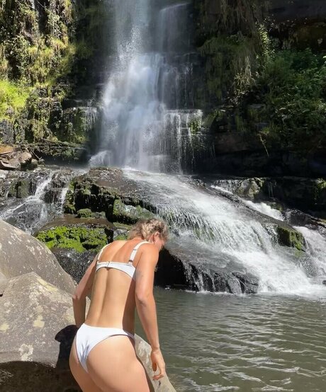 chubby slut onlyfans xxx pic