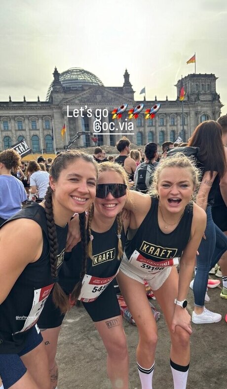 fingering pussy onlyfans hot naked photo