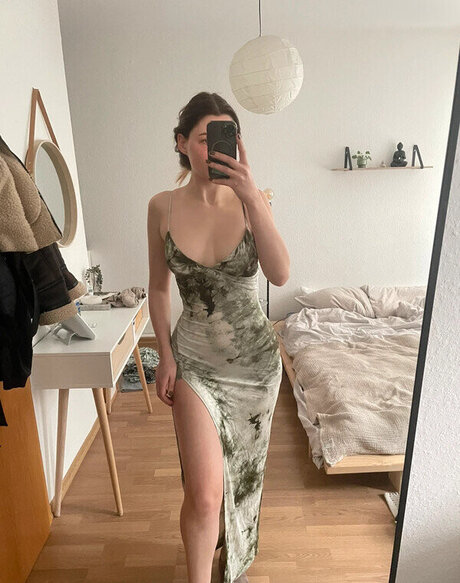 feet milf onlyfans free porn photo