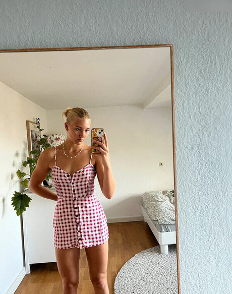 blonde hairy pussy onlyfans hot porn photo