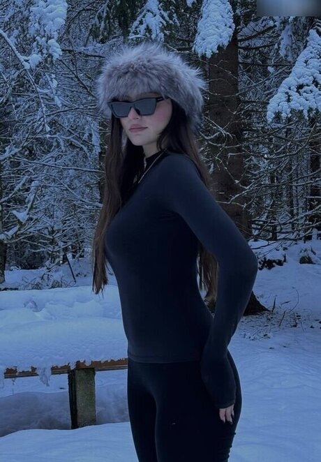 japanese teen onlyfans nude photo