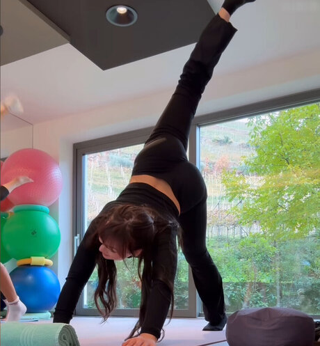 athletic milf onlyfans perfect pics