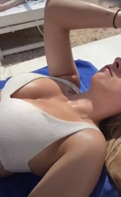 huge tits milf onlyfans free sex pictures