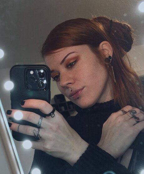 voyeur onlyfans pretty image