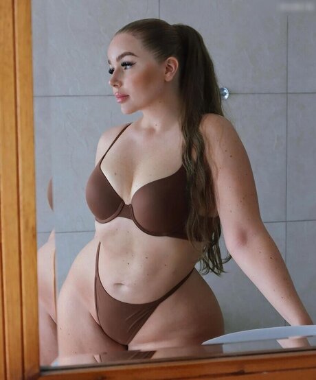 curvy star onlyfans porn picture
