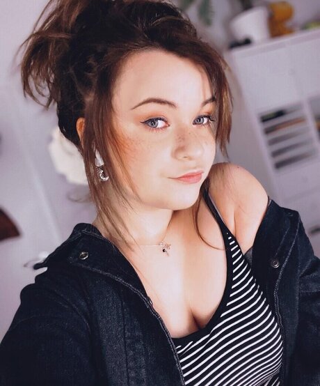 cum on glasses onlyfans free naked galleries