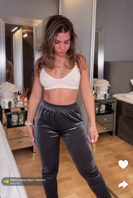 Sarah anca star perfect images