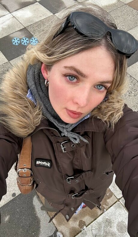 Meg Mills naked actress images