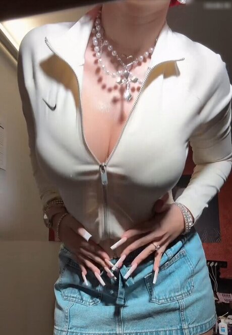 mirror onlyfans free naked image