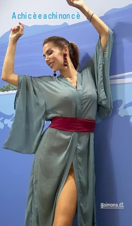 Veronica Maya sexy model pictures