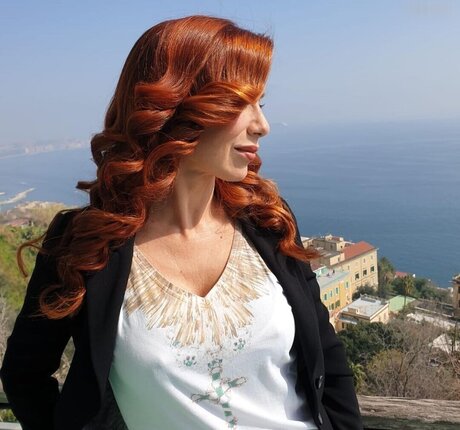 Veronica Maya high quality model pic