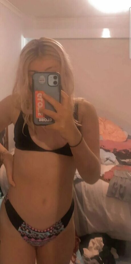 Bridget Williams hot model pic