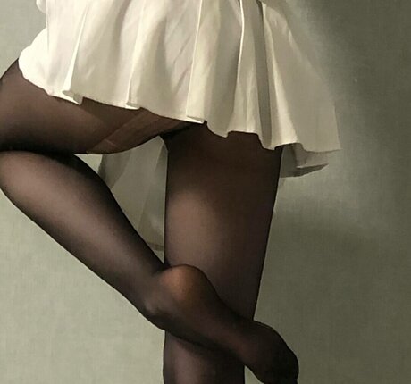 aswrinna erotic actress image