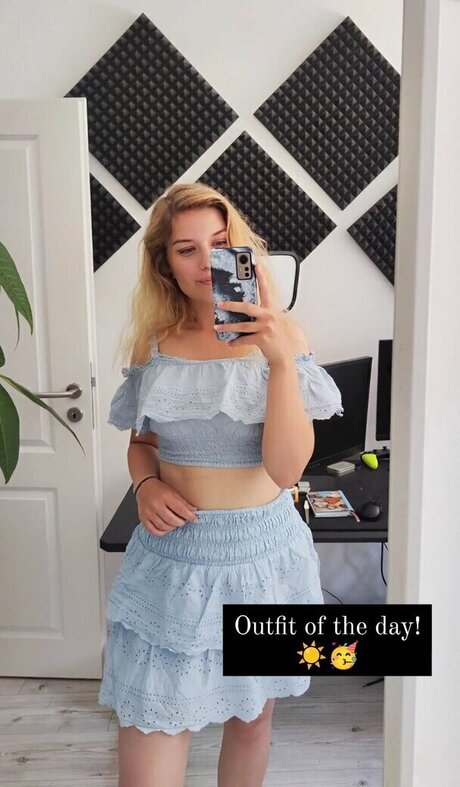 trans girl onlyfans free images