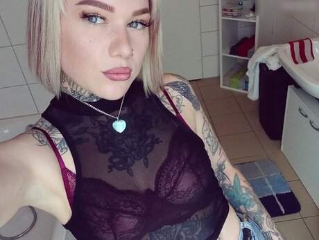 Typischblonnd free star images