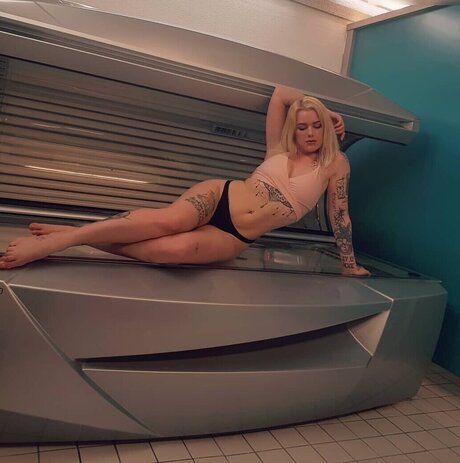 Typischblonnd adult star galleries