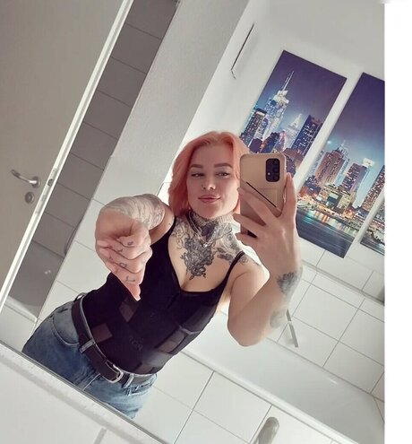 Typischblonnd hot pornstar gallery