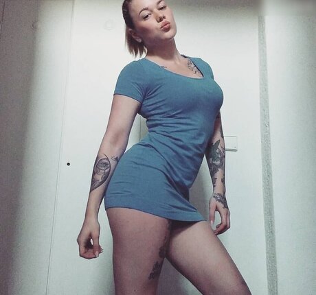 Typischblonnd hd actress image