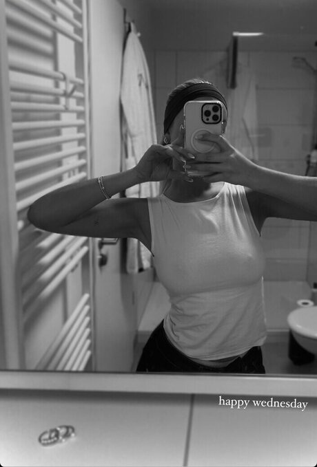 asian pussy onlyfans top images